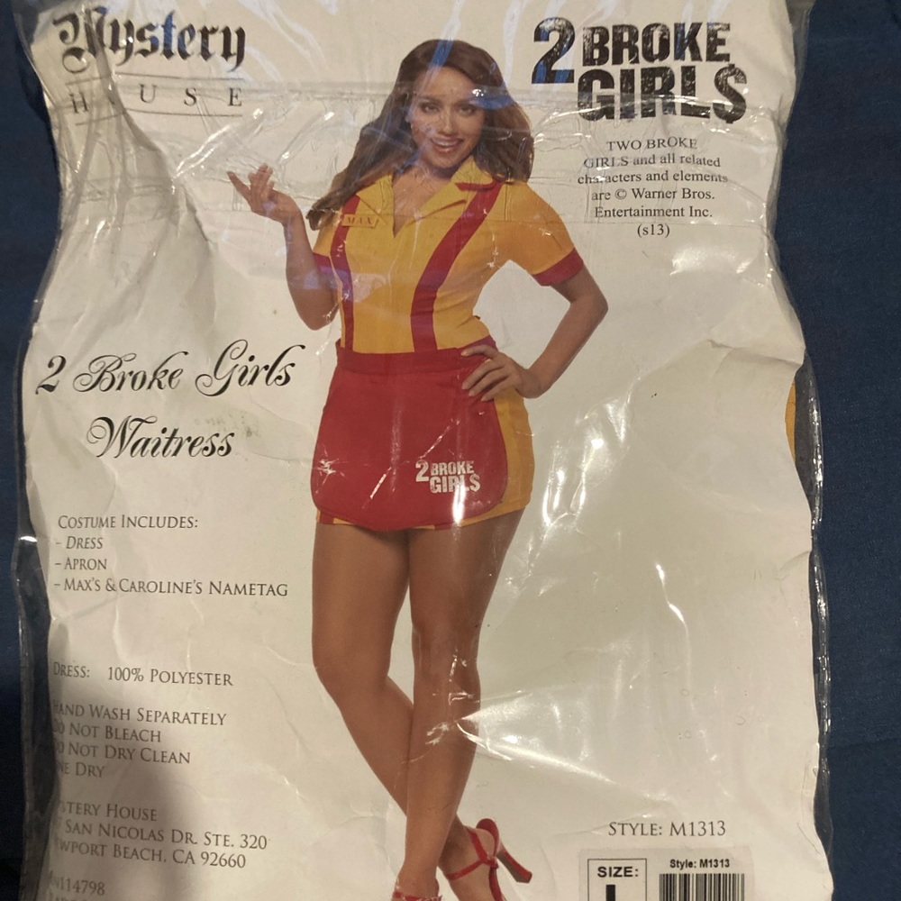 Two Broke Girls costume. Size L . Caroline or Max. Good condition.
